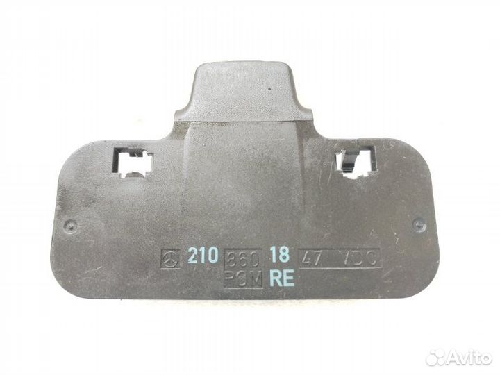 Форсунка стеклоомывателя передняя Mercedes-Benz