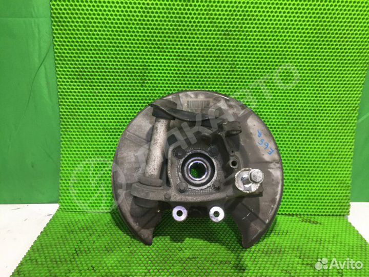 Цапфа (кулак) задняя правая Bmw 7 E65