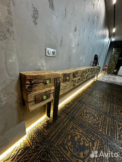 Декоративный камод из амбарного дуба