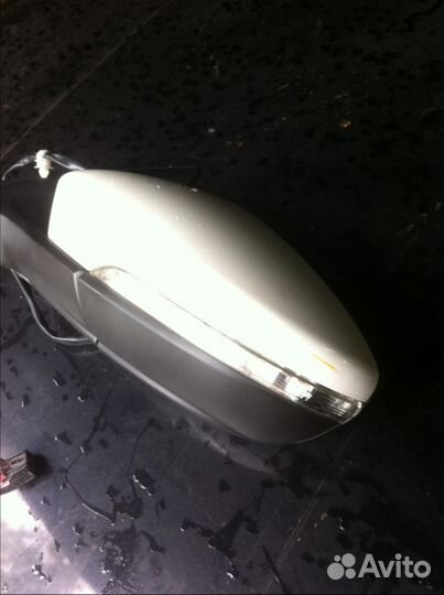 Зеркало левое на VW Passat b7 2013г