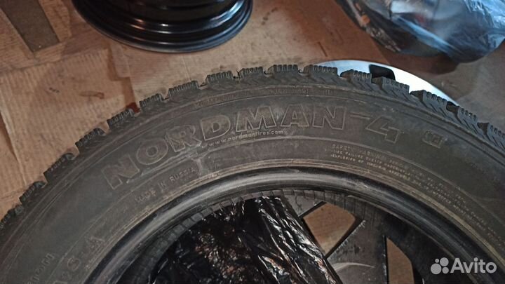 Nokian Tyres Nordman 4 185/65 R15 88T