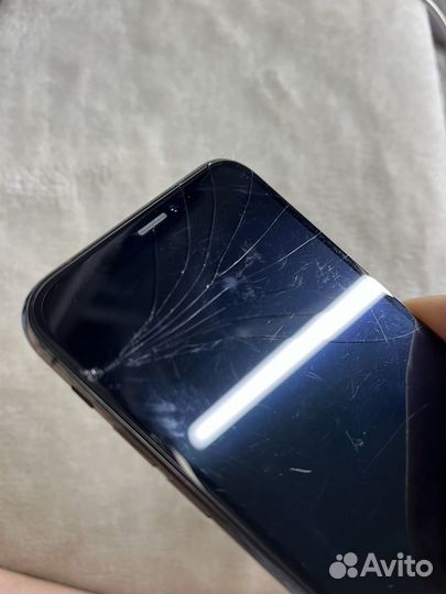 iPhone X, 64 ГБ