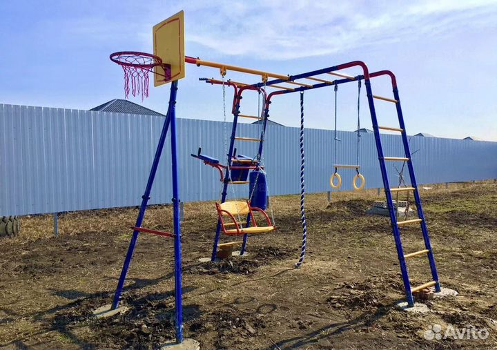 Детская спортивная площадка
