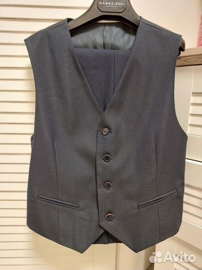 Школьный костюм