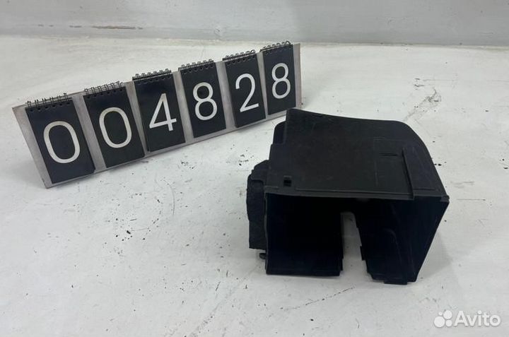 Корпус блока предохранителей Peugeot Partner Tepee