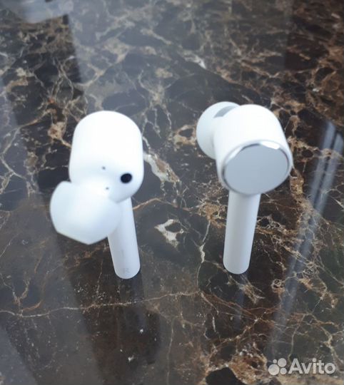 Беспроводные наушники xiaomi продаю