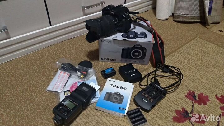 Зеркальный фотоаппарат canon 60d