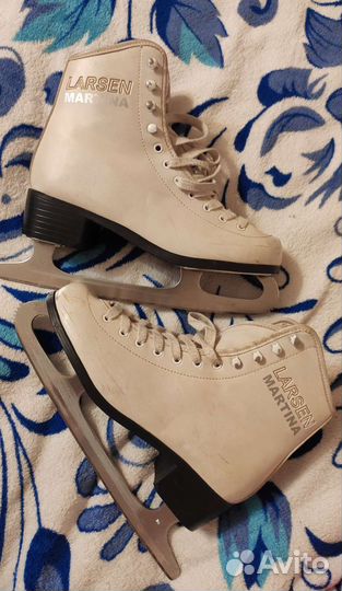 Коньки фигурные женские 40 размер