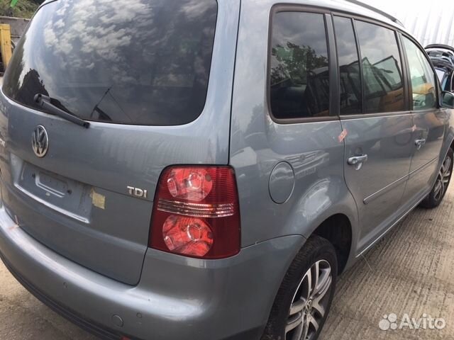 Разбор на запчасти Volkswagen Touran