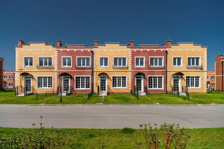 Таунхаус 56 м² на участке 1 сот.