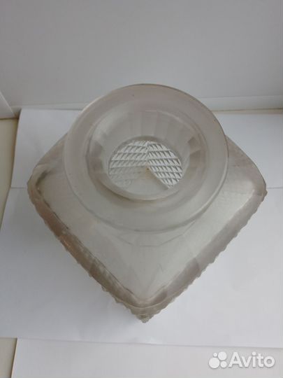 Старинная чайница