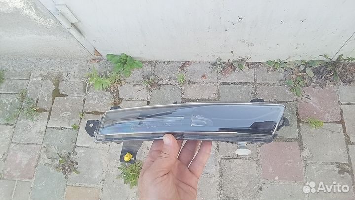 Рендж ровер велар ходовой огонь правый