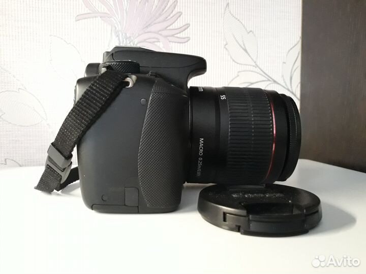 Зеркальный фотоаппарат canon 100D