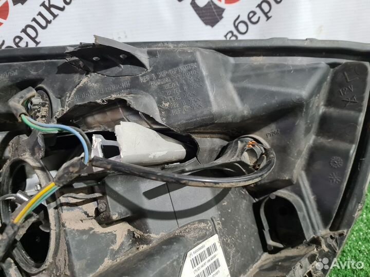 Фара левая Vesta дефектная