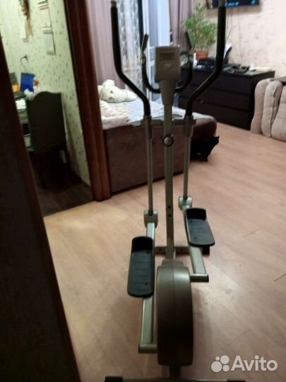 Эллиптический тренажер torneo