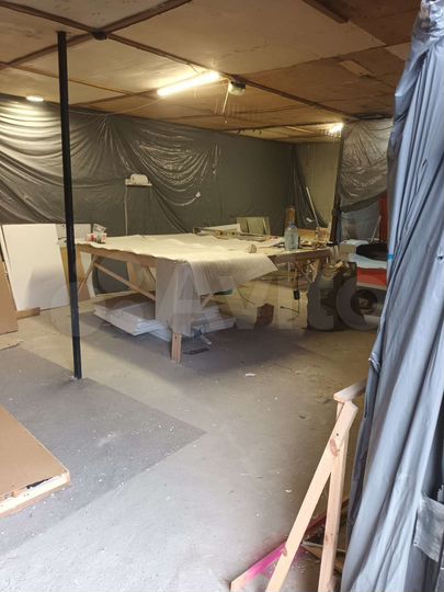 Гараж, > 30 м²