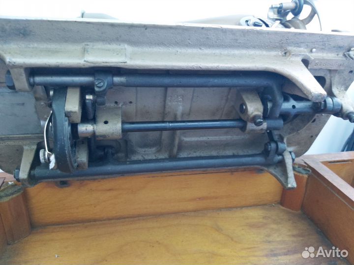 Машинка швейная пмз им. Калинина. СССР