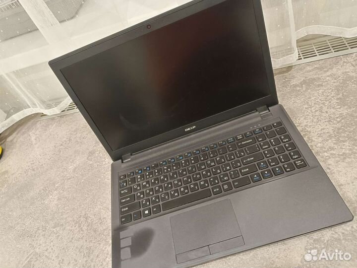 Ноутбук dexp