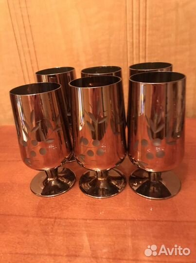 Бокалы и рюмки