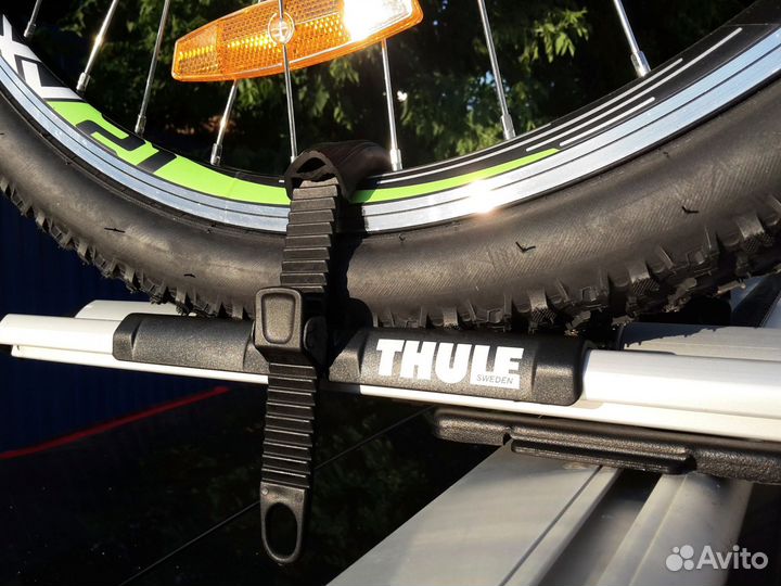 Велобагажник велокрепление на крышу Thule 591