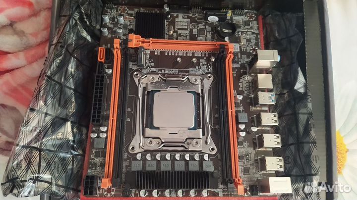 Игровая связка(Комплект) xeon 6/12 ядер 16 гб DDR4