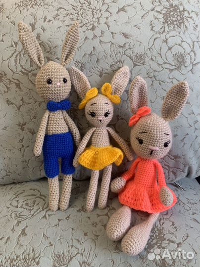 Вязаный заяц