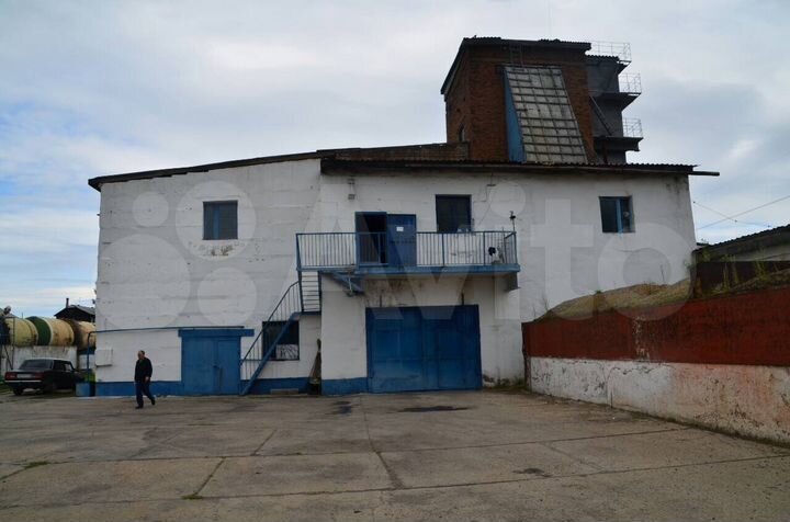 Гаражно-складской комплекс, 5213 м²