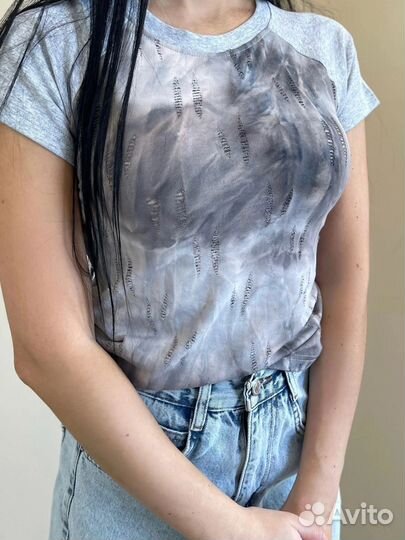 Футболка женская укороченная