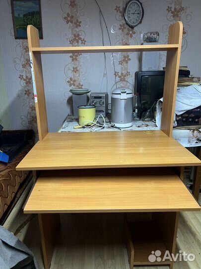 Компьютерный стол