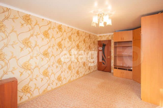 2-к. квартира, 47 м², 1/5 эт.