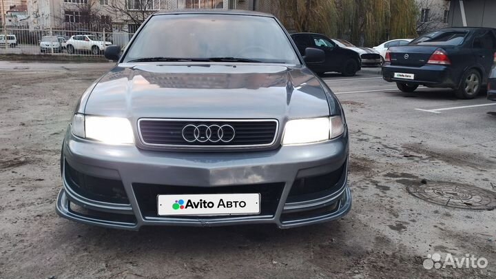 Audi A4 1.6 МТ, 1995, 135 000 км