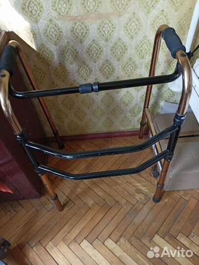 Ходунки для взрослых инвалидов