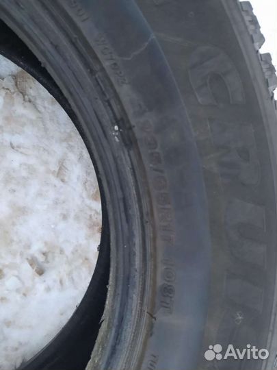 Bridgestone Ice Cruiser 5000 235/65 R17 108T