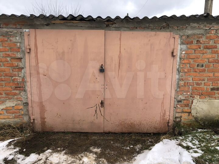 Гараж, > 30 м²