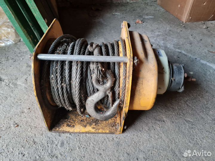 Лебедка приводная