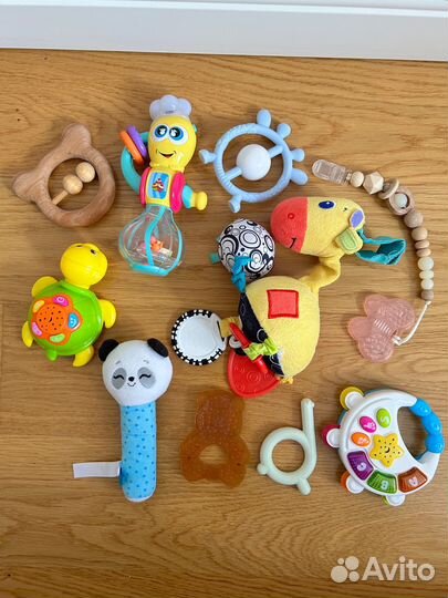 Игрушки для малышей пакетом