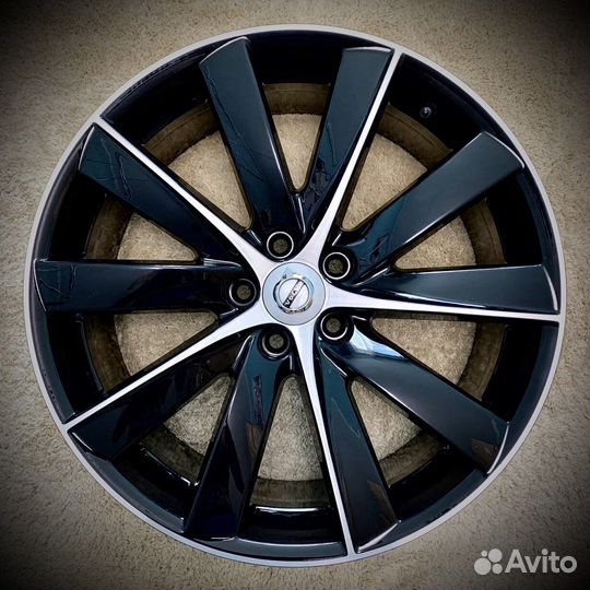 Диски R19 для Volvo XC90/S60/S90/V90 оригинальные