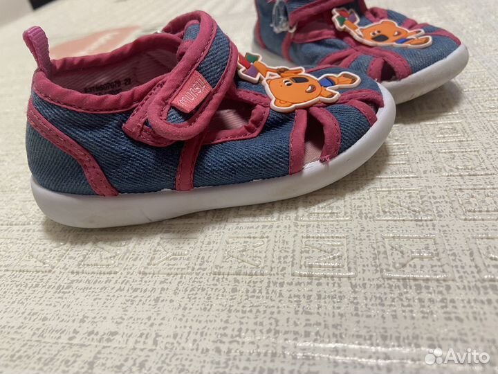 Сандали для девочки