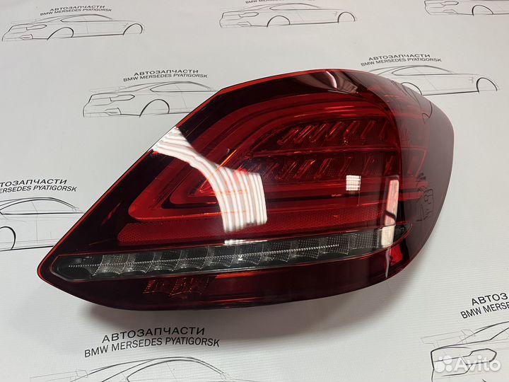 Правый задний фонарь Mercedes w205 рестайл новый