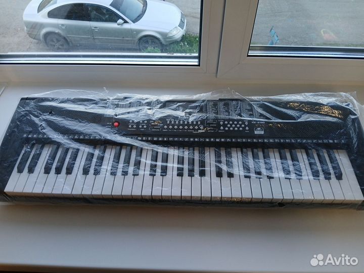 Синтезатор tesler KB-6150