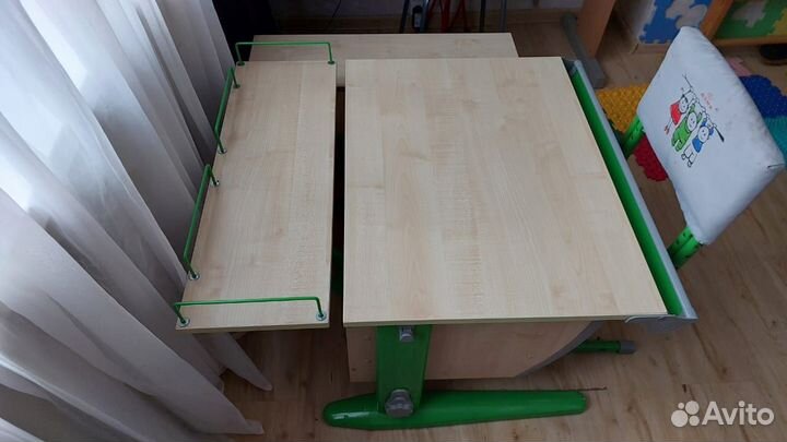 Стол школьный растущий