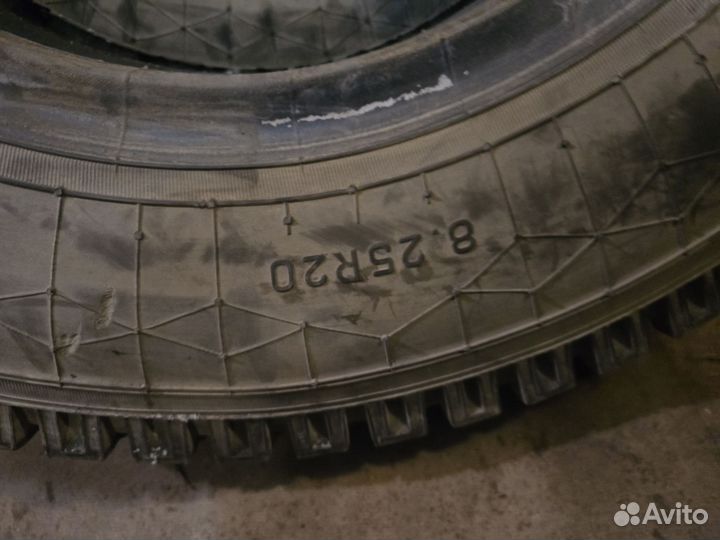 Шины 8.25r20 с камерой на Газон