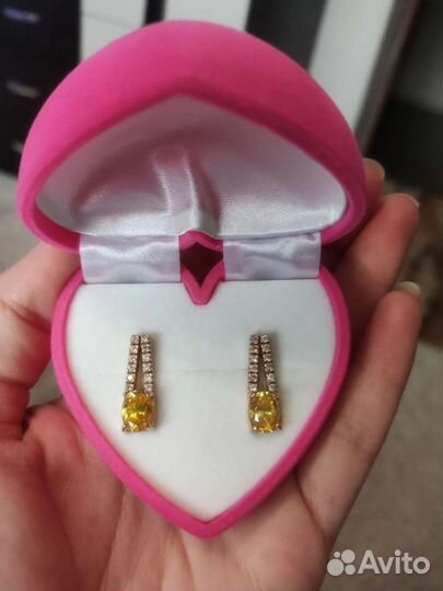 Золотые серьги