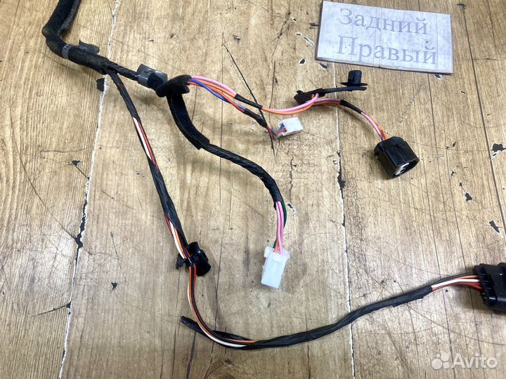 Проводка двери задней правой Kia Soul 2008-2011г