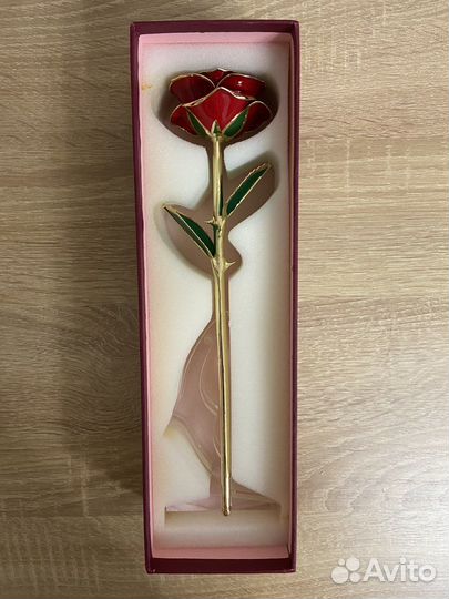 Декоративная позолоченная роза Forever Rose
