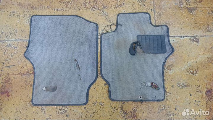 Коврики для Mitsubishi Delica D4