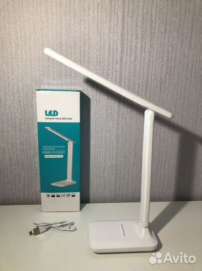 Лампа настольная