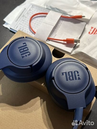 Новые наушники JBL tune 720BT