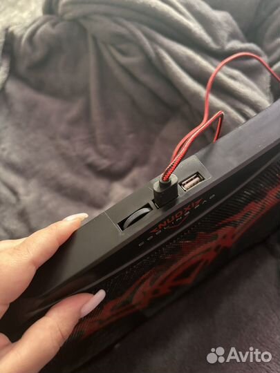 Охлаждающая подставка для ноутбука