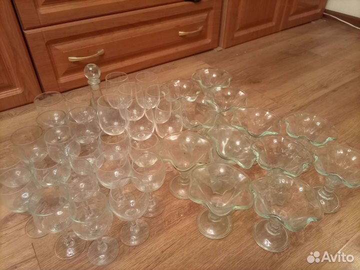 Тарелки, бокалы, креманки, хорошие много